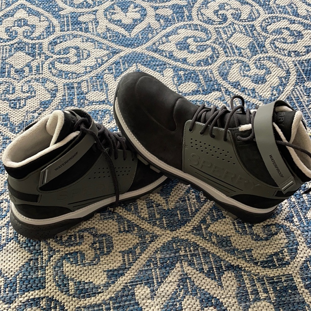 Brand new Sperry waterproof boots, Labor Day weekend sale !!!!
